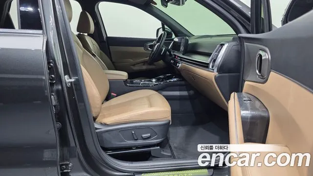 Kia Sorento Новый Sorento 4 поколение Бензин 2.5T 2WD — Фото автомобиля 11