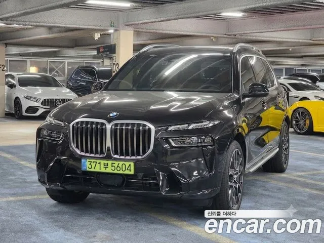 BMW X7 — Фото автомобиля 3
