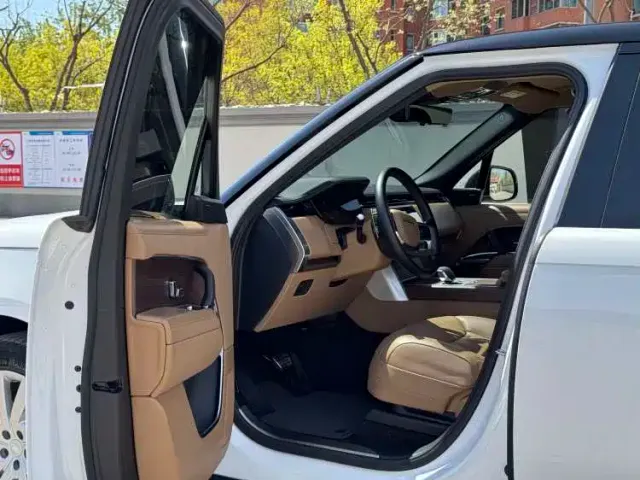 Land Rover Range Rover — Фото автомобиля 4