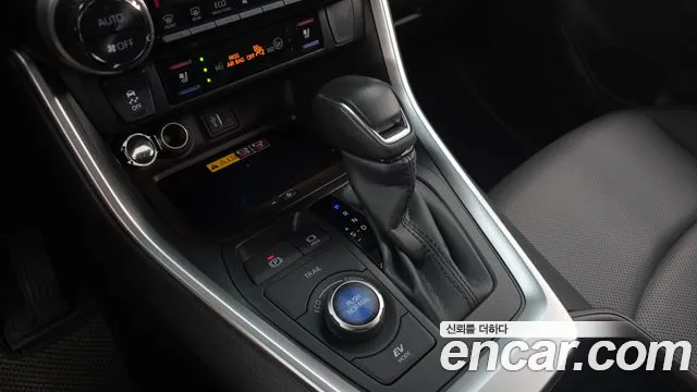 Toyota RAV4 — Фото автомобиля 7