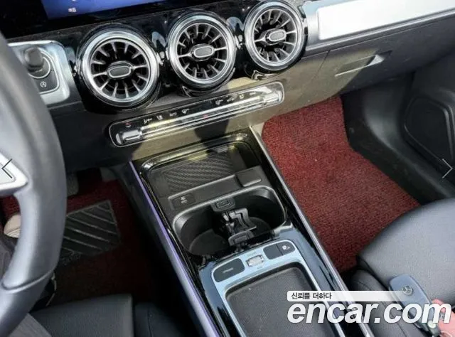 Mercedes-Benz GLB-Class X247 — Фото автомобиля 12