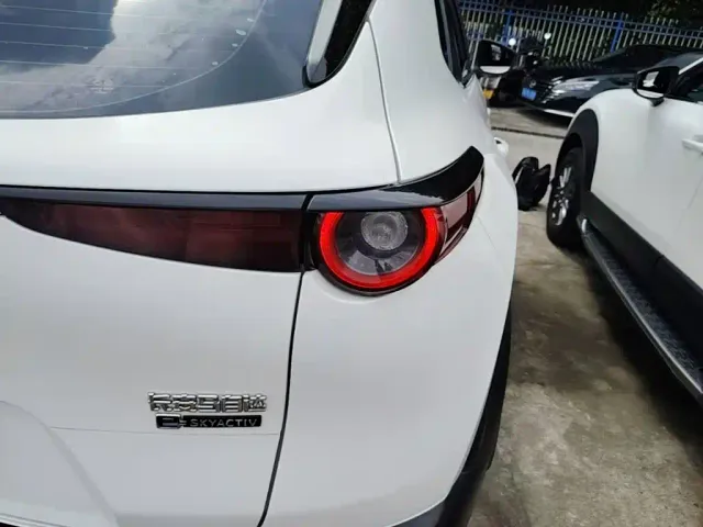 Mazda CX-30 EV — Фото автомобиля 7