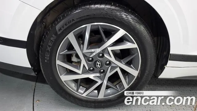 Hyundai Grandeur GN7 — Фото автомобиля 5