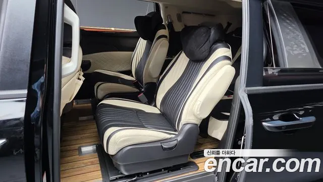 Kia Carnival 4th Gen — Фото автомобиля 16