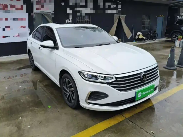 Volkswagen Lavida — Фото автомобиля 3