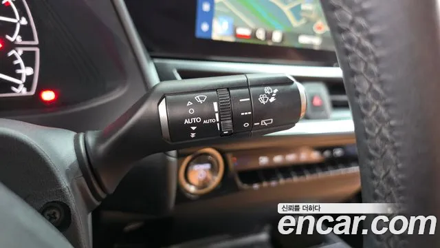 Lexus UX UX250h — Фото автомобиля 26