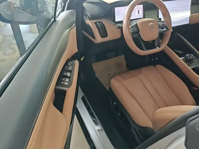 BYD Song L EV — Фото автомобиля 15