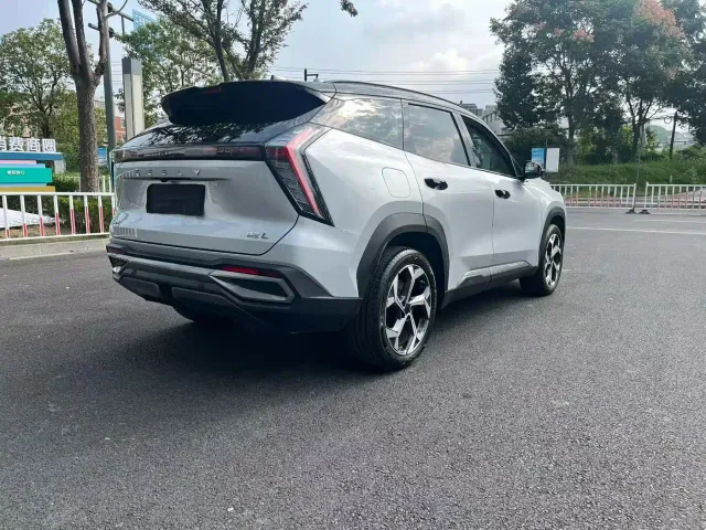 Geely Boyue L — Фото автомобиля 8