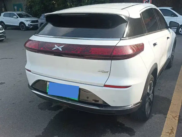 Xpeng G3 — Фото автомобиля 9