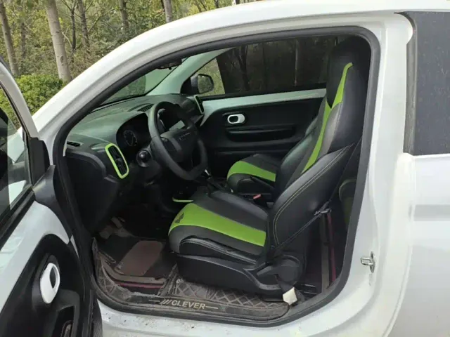 Roewe Clever — Фото автомобиля 14
