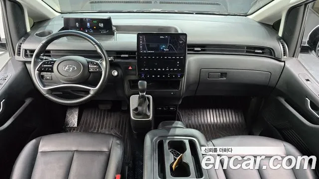 Hyundai Staria Staria 4WD Tourer 11 мест — Фото автомобиля 7