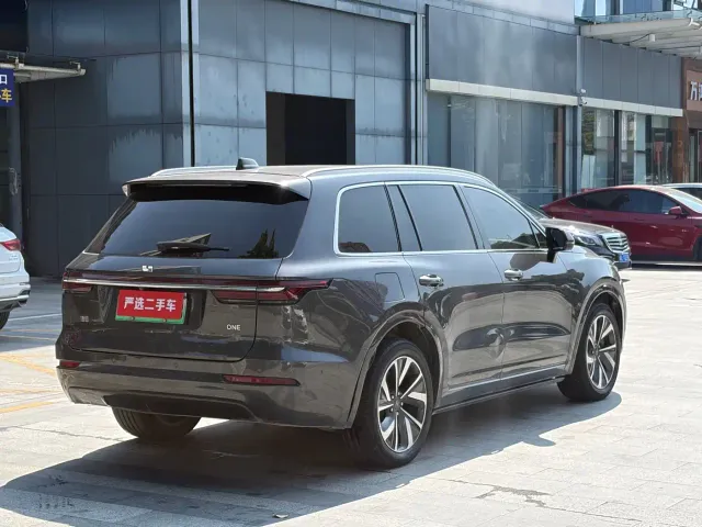 Li Auto ONE — Фото автомобиля 7