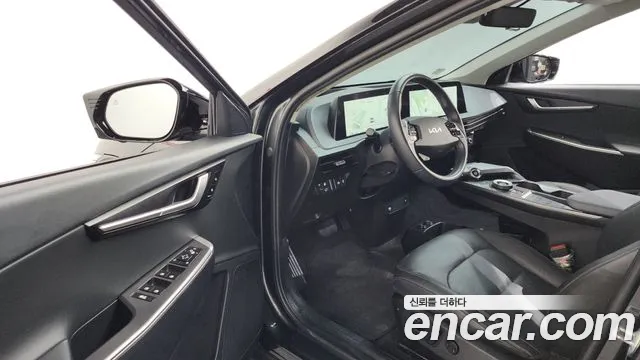 Kia EV6 — Фото автомобиля 8