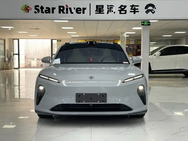 Nio ET5 Touring — Фото автомобиля 2