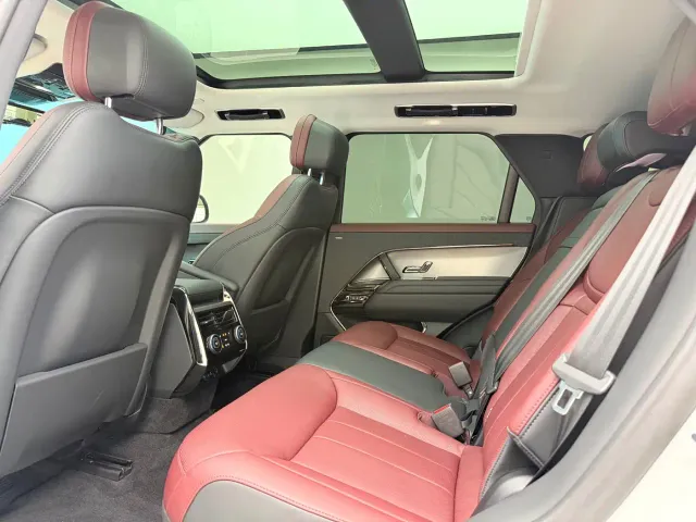 Land Rover Range Rover Sport — Фото автомобиля 4