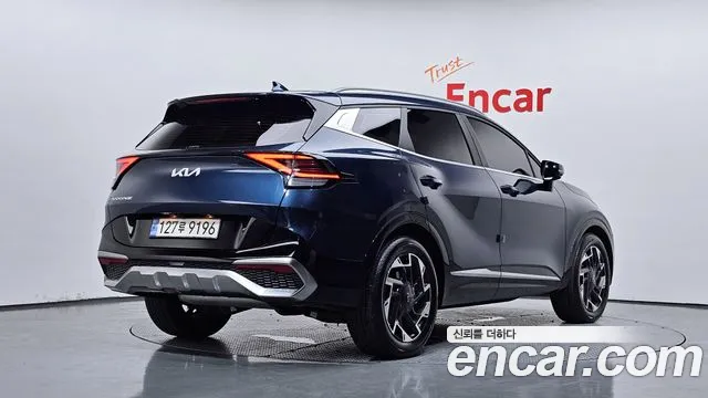 Kia Sportage Sportage 5-е поколение Бензин 1.6 турбо 2WD — Фото автомобиля 2
