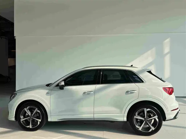 Audi Q3 — Фото автомобиля 15