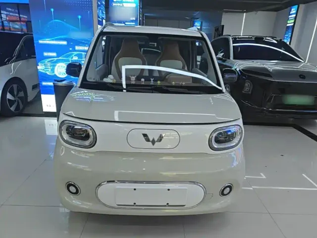 Wuling Hongguang Mini EV — Фото автомобиля 2