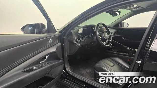 Hyundai Avante CN7 — Фото автомобиля 10