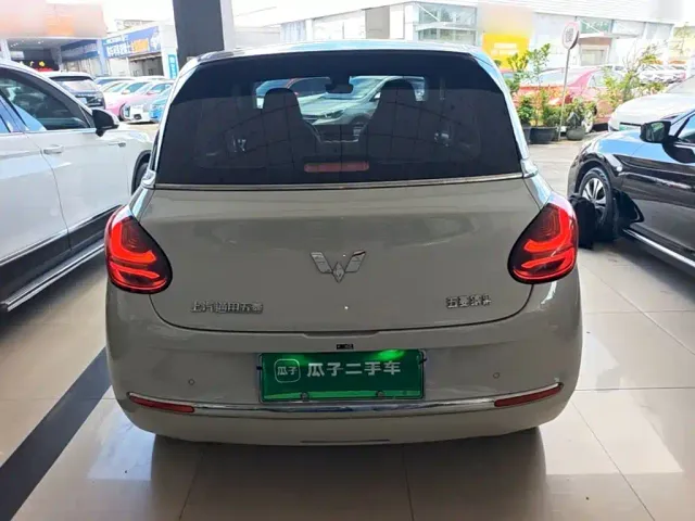 Wuling Bingo — Фото автомобиля 5
