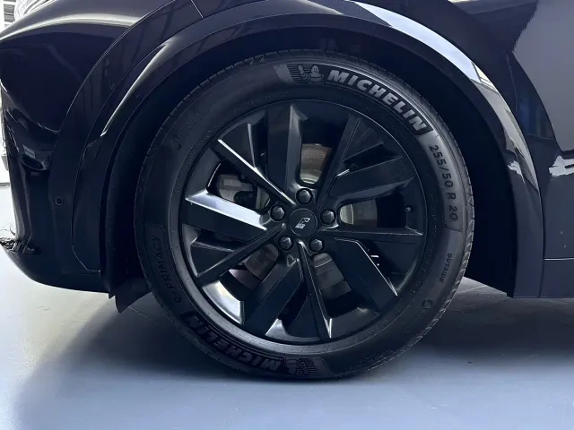 Li Auto L7 — Фото автомобиля 24