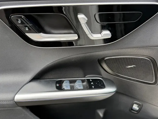 Mercedes-Benz C-Class — Фото автомобиля 18