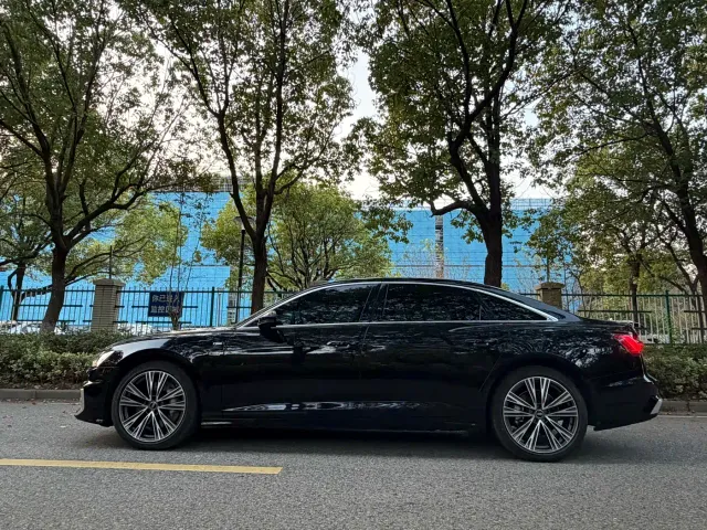 Audi A6L — Фото автомобиля 5