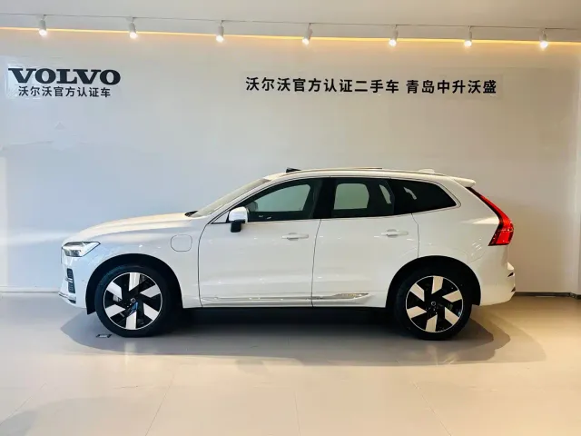 Volvo XC60 — Фото автомобиля 7