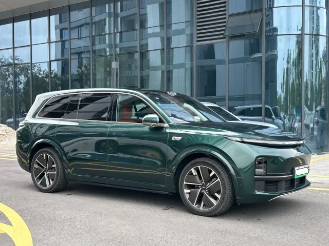 Li Auto L9 — Фото автомобиля 3