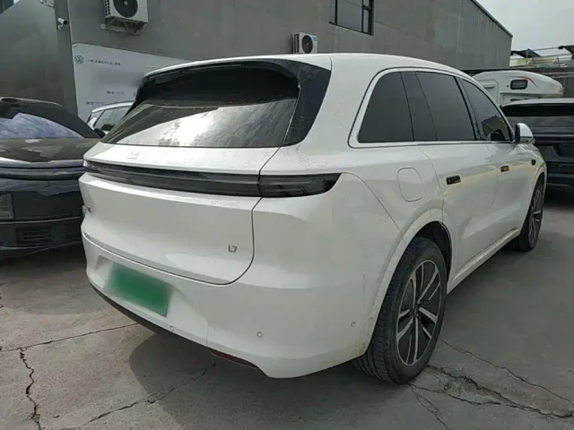 Li Auto L6 — Фото автомобиля 6