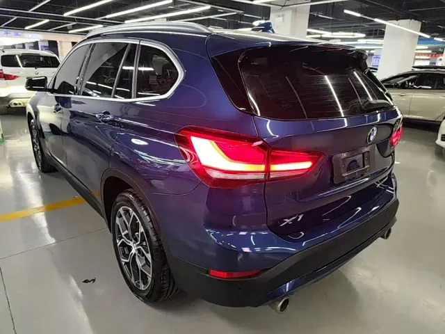 BMW X1 — Фото автомобиля 4