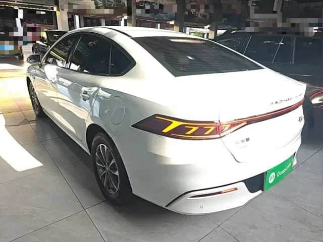 BYD Qin PLUS — Фото автомобиля 4