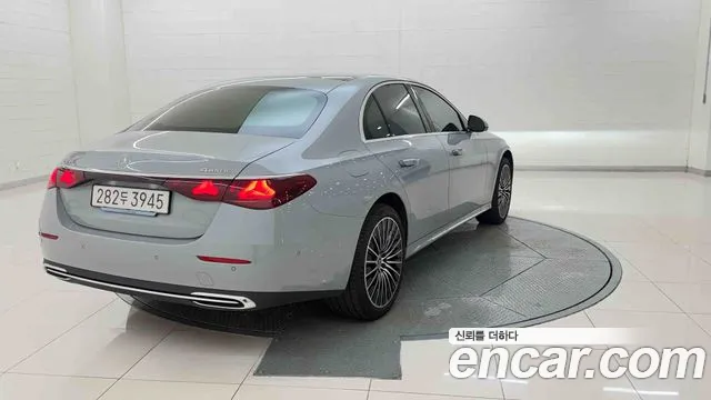 Mercedes-Benz E-Class W214 — Фото автомобиля 5