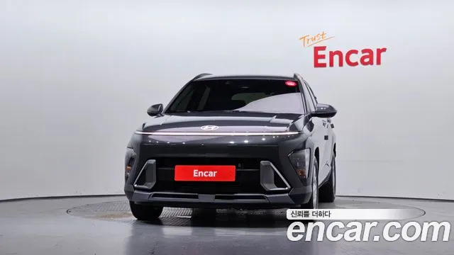Hyundai Kona Kona (SX2) Бензин 1.6 Turbo 4WD — Фото автомобиля 3