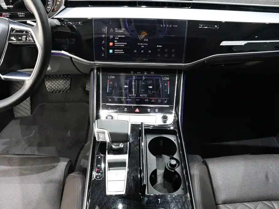 Audi Audi A8 2022 A8L 50 TFSI quattro Comfort Collector's Edition — Фото автомобиля 13