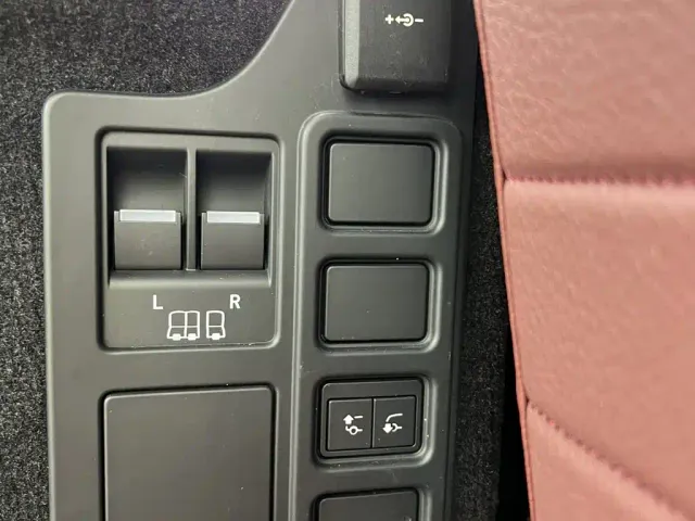 Land Rover Discovery — Фото автомобиля 23