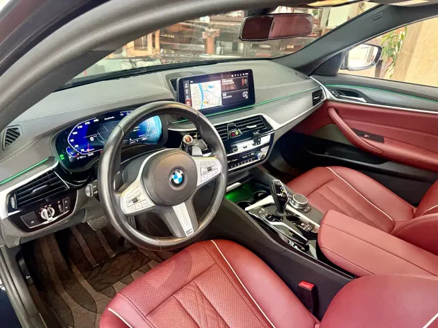 BMW 5 Series — Фото автомобиля 5