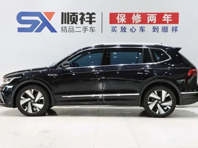 Volkswagen Tiguan L — Фото автомобиля 6