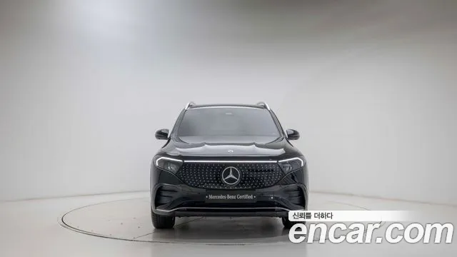 Mercedes-Benz EQB — Фото автомобиля 3