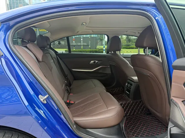 BMW i3 — Фото автомобиля 8