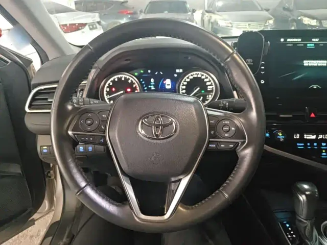 Toyota Camry — Фото автомобиля 10