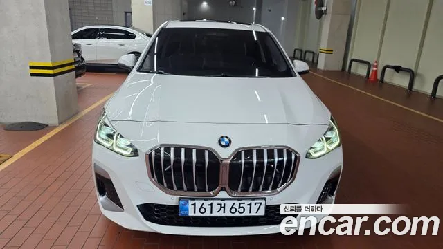 Фотография автомобиля — BMW 2 Series U06
