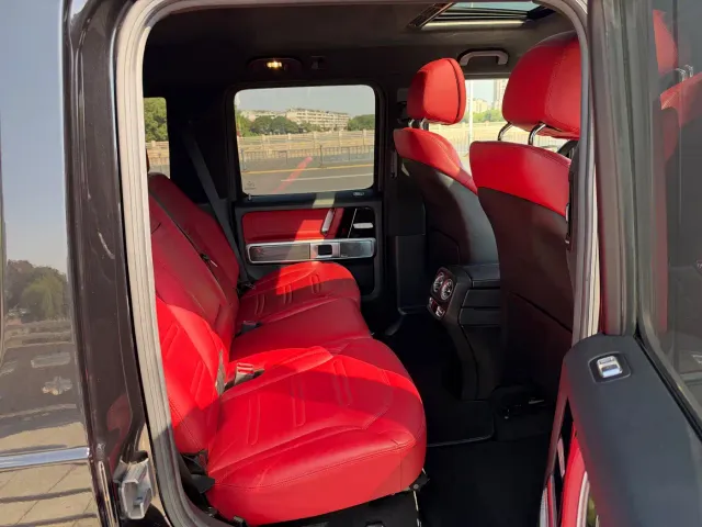 Mercedes-Benz G-Class — Фото автомобиля 15