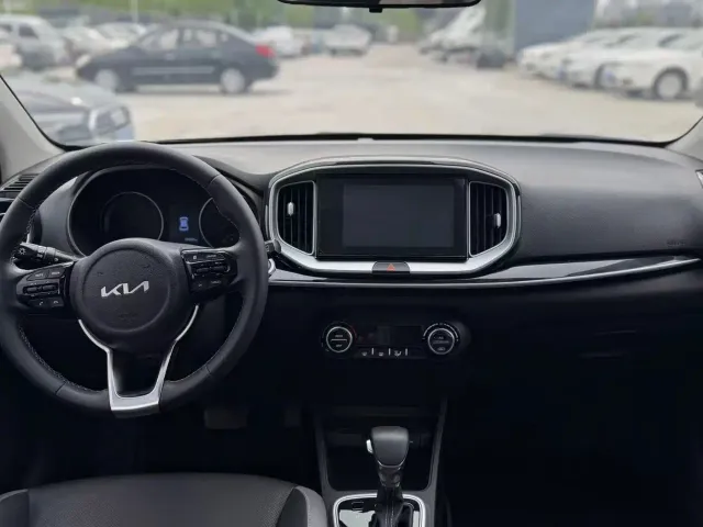 Kia KX1 — Фото автомобиля 6