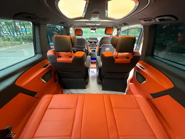 Mercedes-Benz Vito 2023 2.0T Elite 7-Seater — Фото автомобиля 18