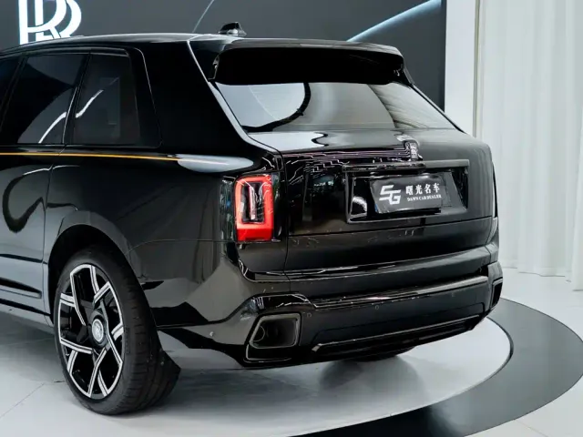 Rolls-Royce Cullinan — Фото автомобиля 21