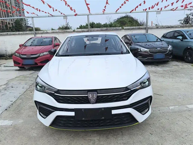 Roewe i5 — Фото автомобиля 2