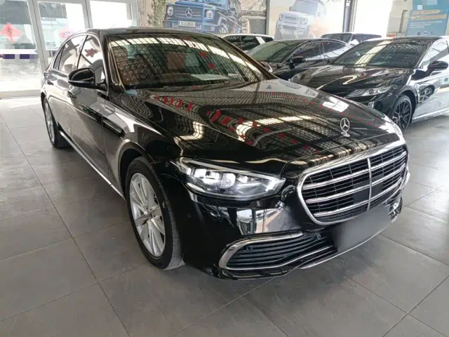 Mercedes-Benz S-Class — Фото автомобиля 3