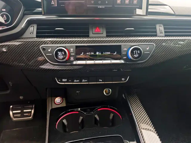 Audi Audi RS 5 2023 Model RS 5 2.9T Sportback Dark Gold Edition — Фото автомобиля 28