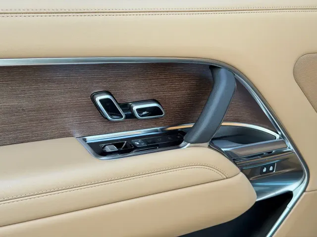 Land Rover Range Rover — Фото автомобиля 14